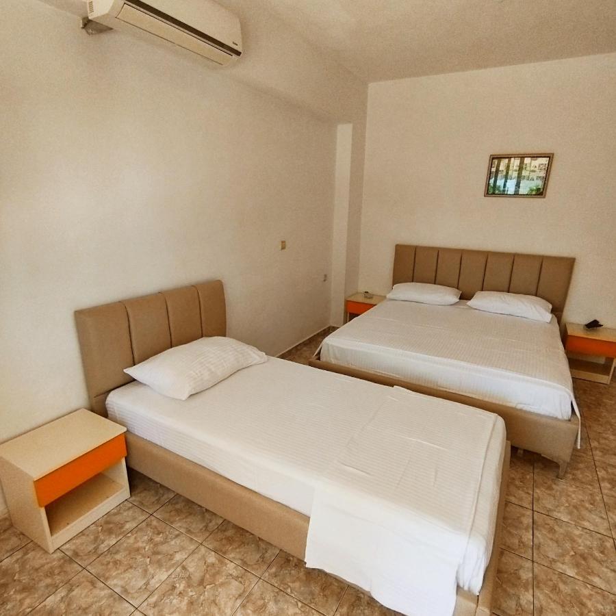 Mejdi Apartments Sarandë 部屋 写真