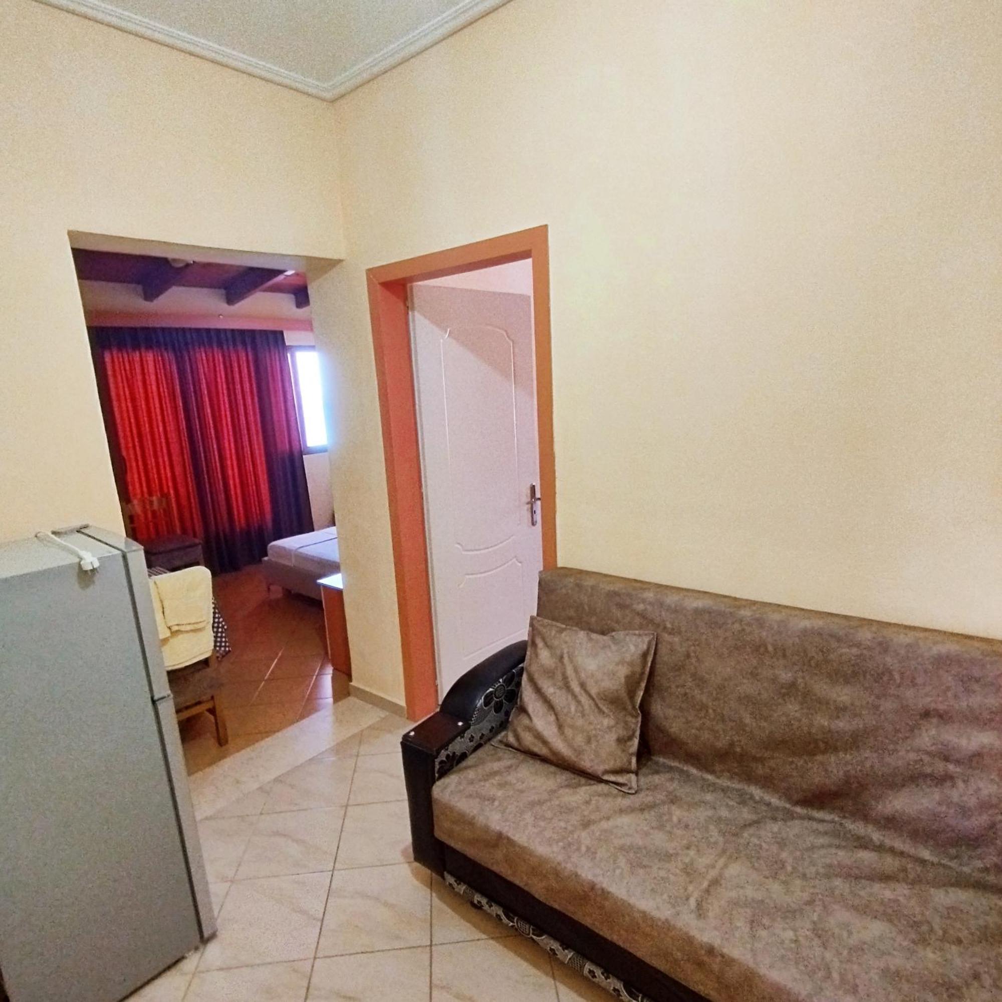Mejdi Apartments Sarandë 部屋 写真